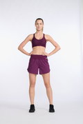 2XU - Pantaloni scurti de alergare pentru femei Aero 5 inch Shorts - visiniu mov sfecla argintiu reflectorizant