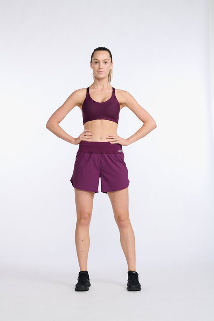 2XU - Pantaloni scurti de alergare pentru femei Aero 5 inch Shorts - visiniu mov sfecla argintiu reflectorizant