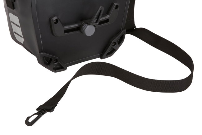 Geanta portbagaj THULE Shield Pannier 13L - Albastru