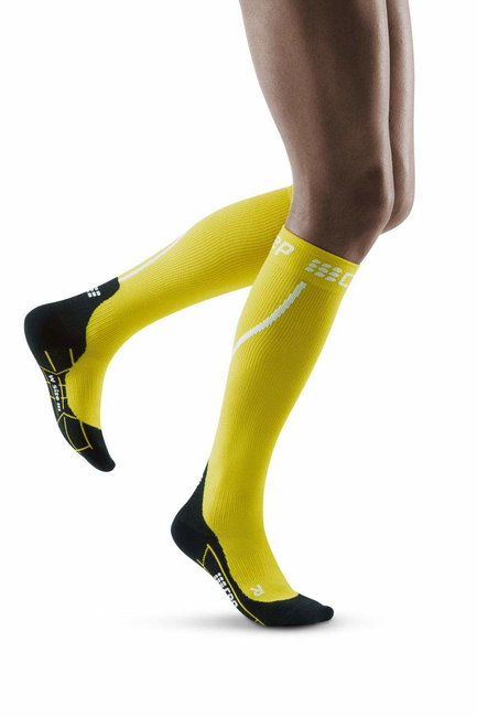 CEP - Sosete de compresie pentru femei alergare iarna Winter Run Socks - galben negru