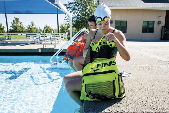Finis Rucsac Echipament 45L Ultra Mesh Albastru