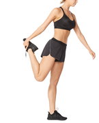 2XU - Pantaloni scurti de alergare pentru femei - Light Speed 3" Short - negru reflectorizant
