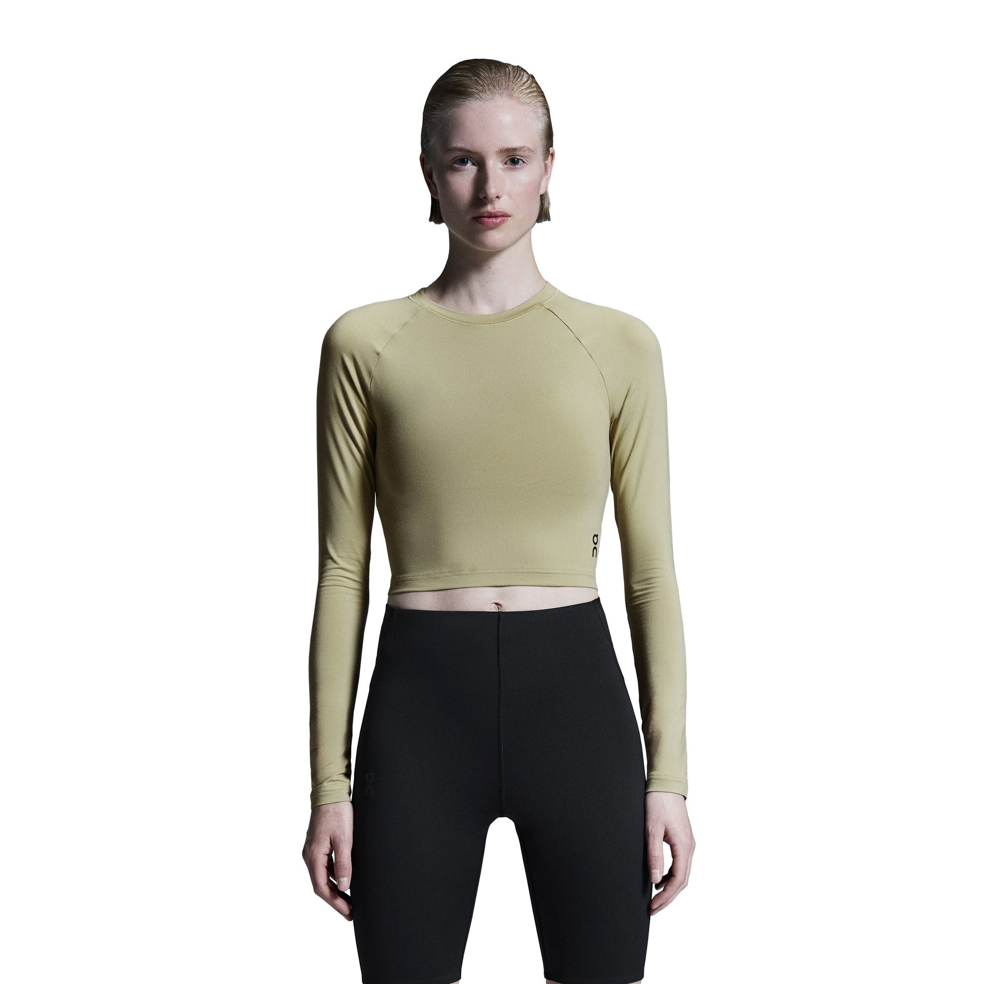 On On - bluza - Studio Long-T Crop W - Caper