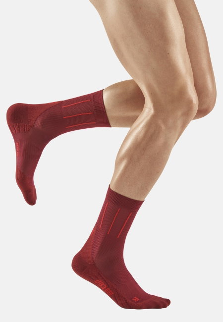 CEP - sosete compresie medii - pinstripe socks running mid cut - red