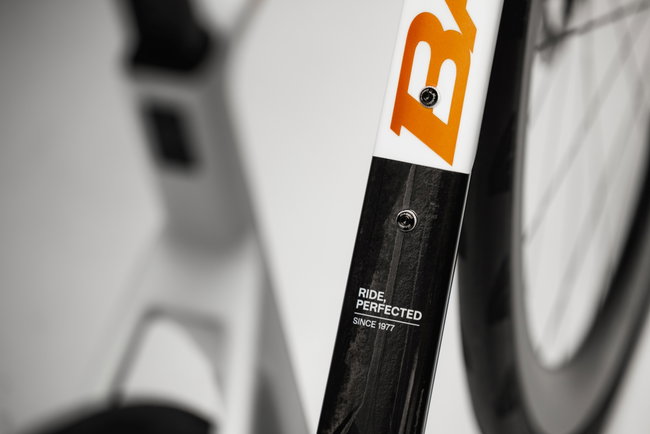 Bicicletă șosea Basso SV UItegra Di2 - Burano White