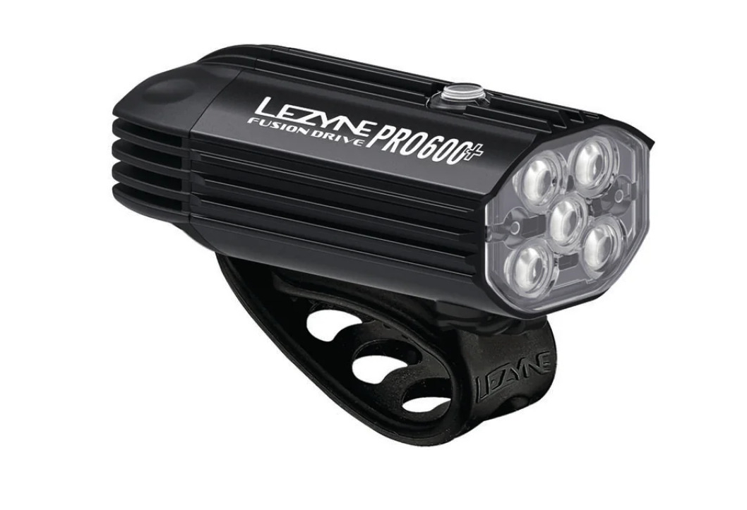 Lezyne Lezyne - Lumina fata far - Fusion Drive PRo 600+- 600 lumeni - USB - negru