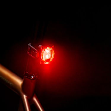 Lezyne - lumina spate stop - Zecto Drive 200+ Lumeni - USB
