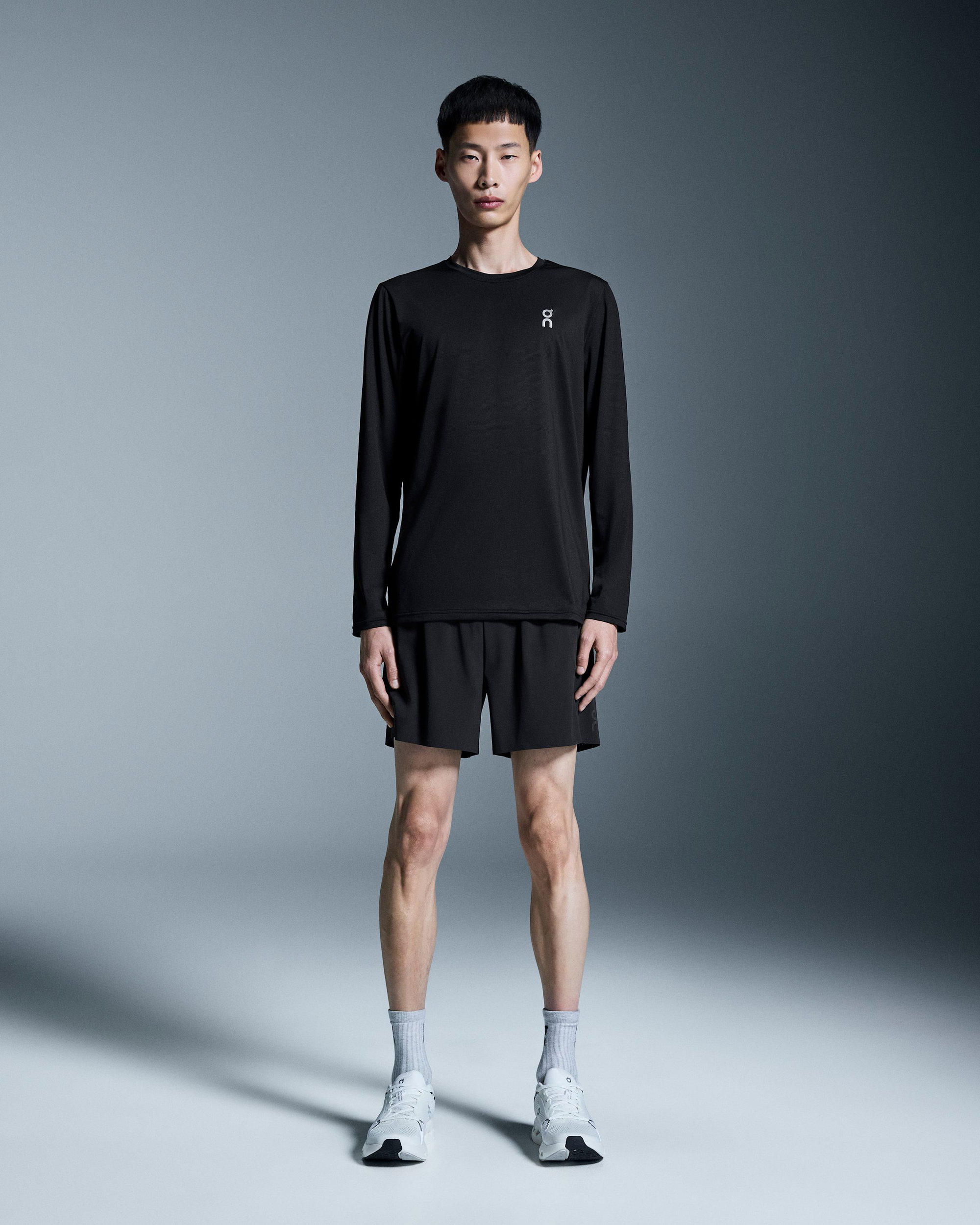 On Pantaloni scurți On 5" Performance Shorts - negru | alergare