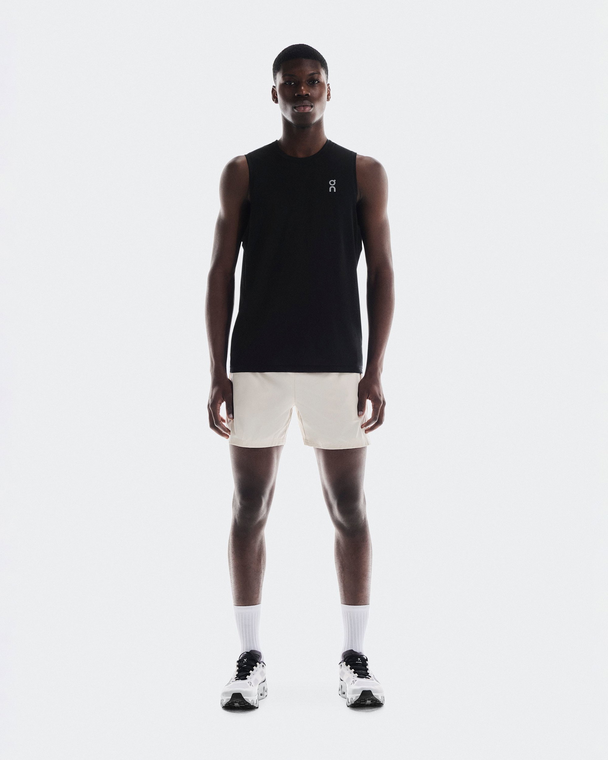 On On - pantaloni scurti - 5" Core Shorts - Brown