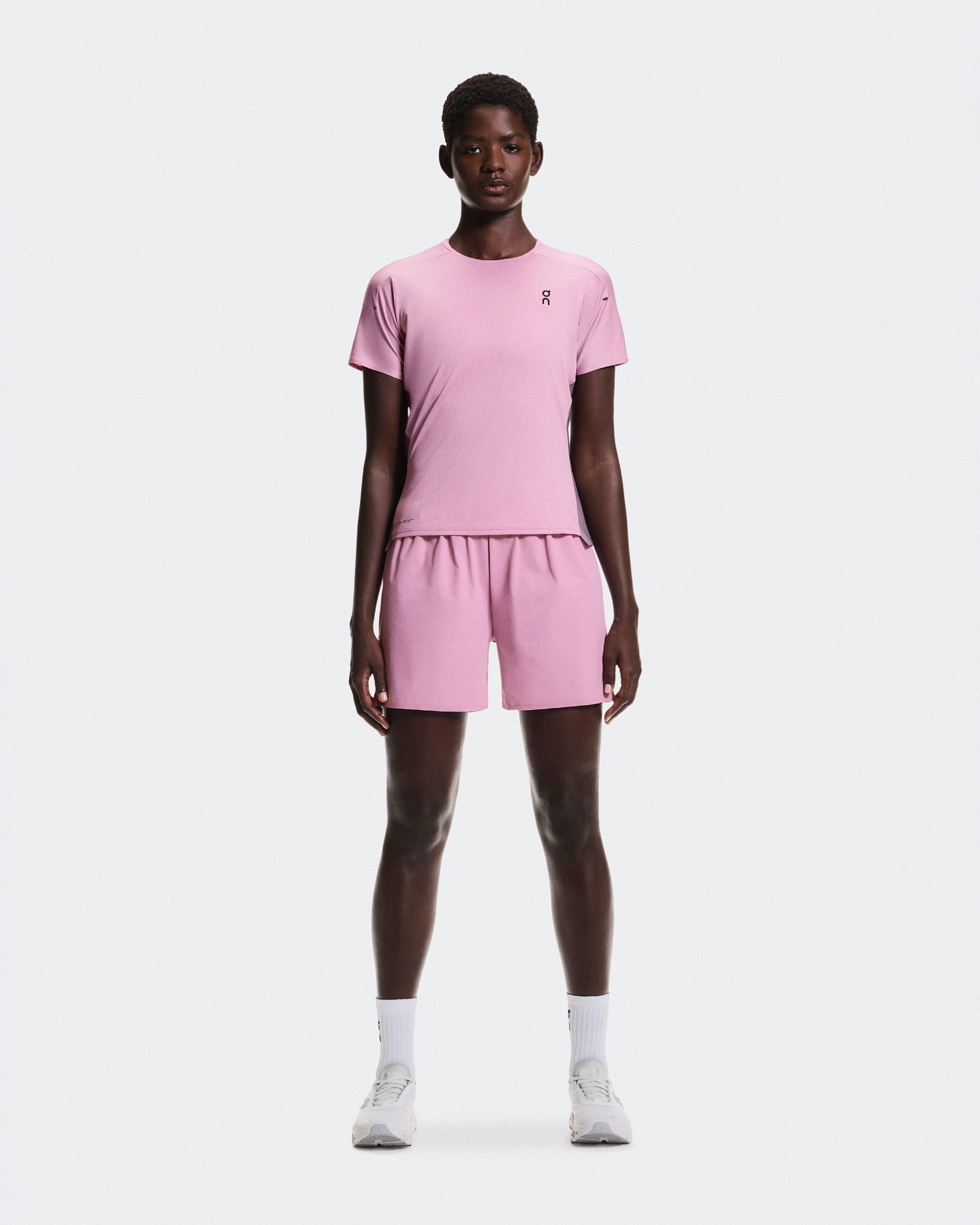 On Tricou tehnic On Performance-T W - roz Sakura | Dewberry | DryTec™