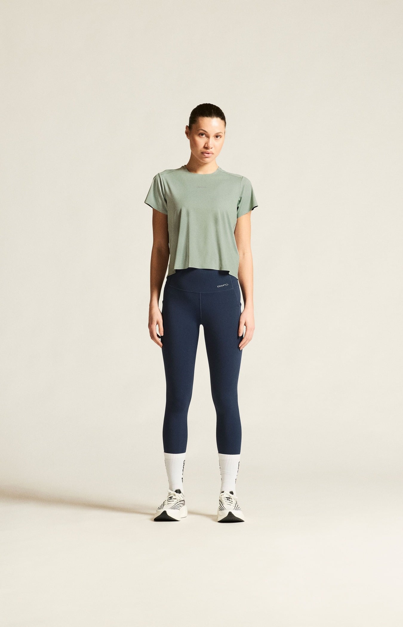Craft Tricou alergare Craft Hypervent Tee - gri | ventilație perforată