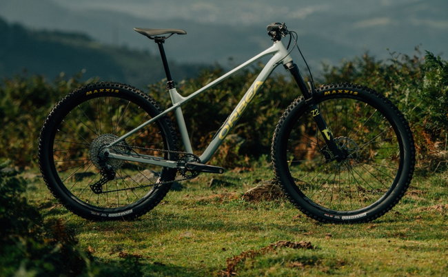 Orbea LAUFEY H-LTD Blue Stone - Spicy Lime (Gloss) - măsura S - bicicletă MTB Trail hardtail
