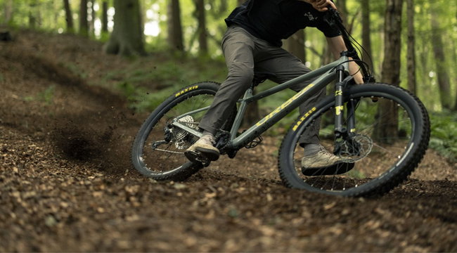 Orbea LAUFEY H-LTD Blue Stone - Spicy Lime (Gloss) - măsura S - bicicletă MTB Trail hardtail