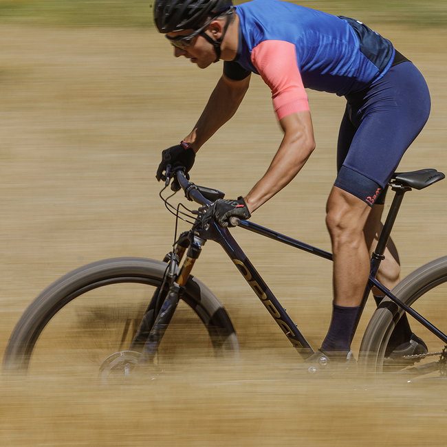 Bicicletă MTB XC hardtail Orbea ALMA M20 - Powder Black | Black (Matt)