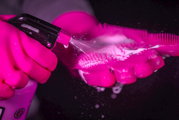 Manusi de curatare Muc-Off Deep Scrubber Pink XL