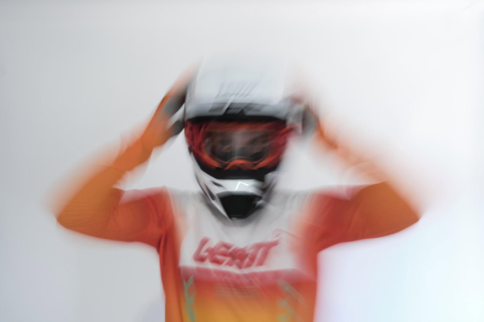 Leatt - protectie si echipament MTB