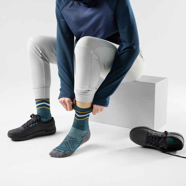 Șosete Merino alergare Smartwool Run - albastru Twilight | Mid Crew | Targeted Cushion