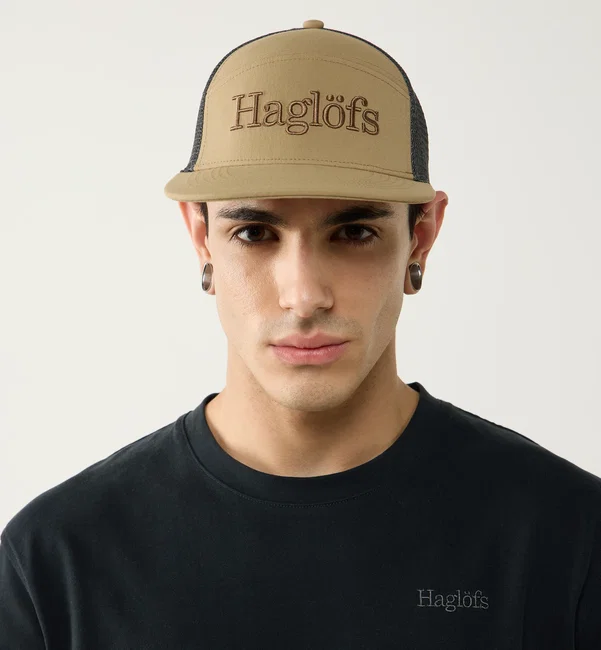 Șapcă trucker Haglöfs Trucker Cap unisex - maro