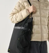 Geantă Haglöfs Brand Tote unisex - negru