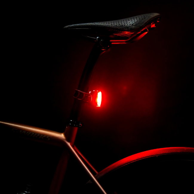 Lumina spate Lezyne Zecto Drive Max 400+ - negru