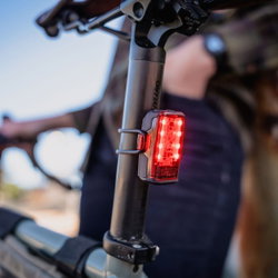 Lumină spate Lezyne KTV+ Drive Rear - Negru