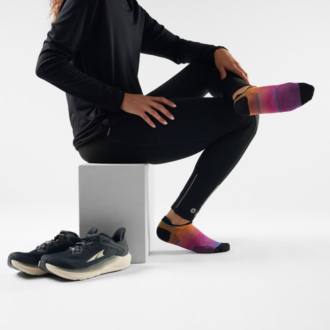 Smartwool - sosete sport femei Run Ombre Print Zero Cushion Low Ankle socks - mov roz negru