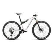 Orbea OIZ M-PRO (2027) - bicicletă MTB XC full suspension - Iris White - Seaweed Carbon View (Gloss)