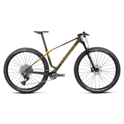 Orbea ALMA M-PRO (2027) - bicicletă MTB XC hardtail - Caramel Carbon View - Leo Orange (Gloss)