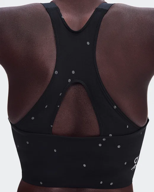 Crop top alergare On Performance Crop Lumos W - negru | Eclipse