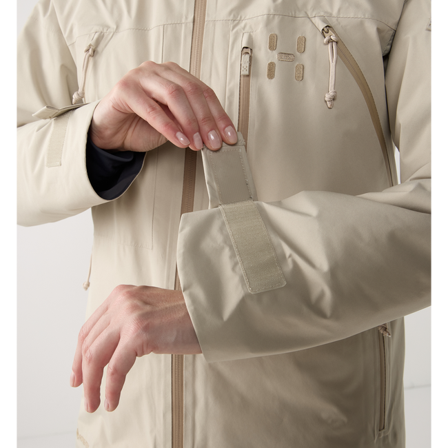 Haglöfs Latnja GTX Insulated Jacket W – Geacă de schi izolată GORE-TEX - bej Chalk Beige