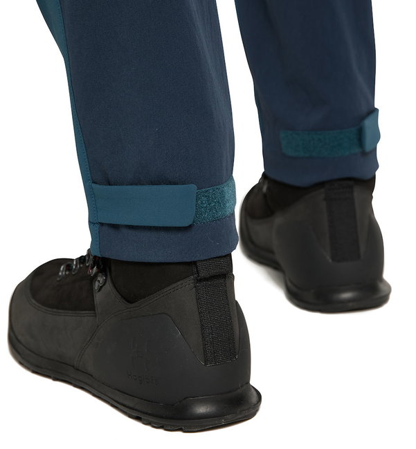Haglofs - Pantaloni drumetie barbati Mid Slim Pant - albastru Dark Ocean/Tarn Blue