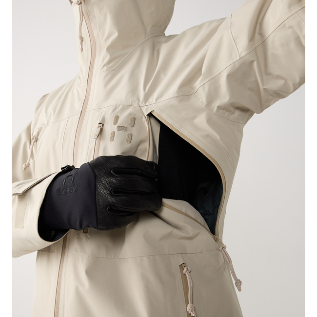 Haglöfs Latnja GTX Insulated Jacket W – Geacă de schi izolată GORE-TEX - bej Chalk Beige