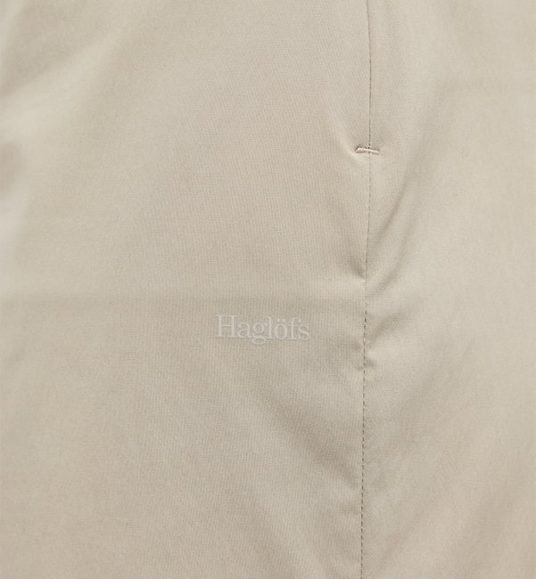 Pantaloni scurți Haglöfs L.I.M Fuse II Shorts damă - bej Chalk Beige