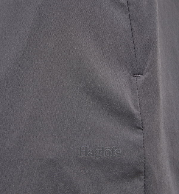 Pantaloni scurți Haglöfs L.I.M Fuse II Shorts bărbați - gri închis Magnetite