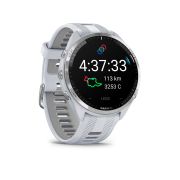 Garmin Forerunner 965 ceas multisport GPS AMOLED - argintiu titan curea albă