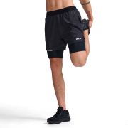 2XU - pantaloni scurti de alergare cu compresie pentru barbati - Aero 2-in-1 5" Shorts - negru reflectorizant