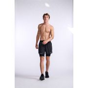 2XU - pantaloni scurti de alergare cu compresie pentru barbati - Aero 2-in-1 5" Shorts - negru reflectorizant