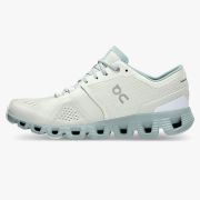 On Cloud X - pantofi alergare pentru femei - Alb Aloe albastru deschis Surf