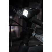 Far + stop AXA Niteline T1