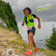 Instinct - pantaloni alergare cu buzunare 2-in-1 Trail Short Marathon - negru