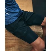 2XU - pantaloni scurti 2in1 cu colanti compresie pentru barbati XCTRL 7 inch short with compression - negru