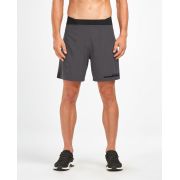 2XU - Pantaloni scurti compresie alergare 2 in 1 barbati Comp 7" Shorts - gri Charcoal negru