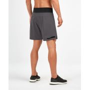 2XU - Pantaloni scurti compresie alergare 2 in 1 barbati Comp 7" Shorts - gri Charcoal negru