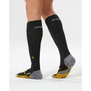 2XU - FLIGHT Compression Socks - negru-galben