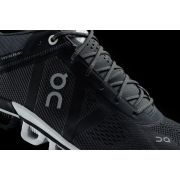 On Cloudflow negru-gri