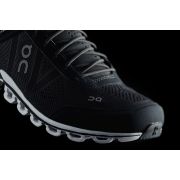 On Cloudflow negru-gri