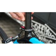Muc-Off - pasta aderenta Carbon Gripper - 75g