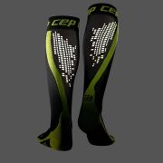 CEP Sosete de compresie Nighttech W negru-verde