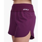 2XU - Pantaloni scurti de alergare pentru femei Aero 5 inch Shorts - visiniu mov sfecla argintiu reflectorizant