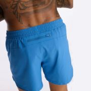 2XU - Pantaloni scurti de alergare pentru barbati Aero 5" Shorts - albastru intens Starling Medival reflectorizant